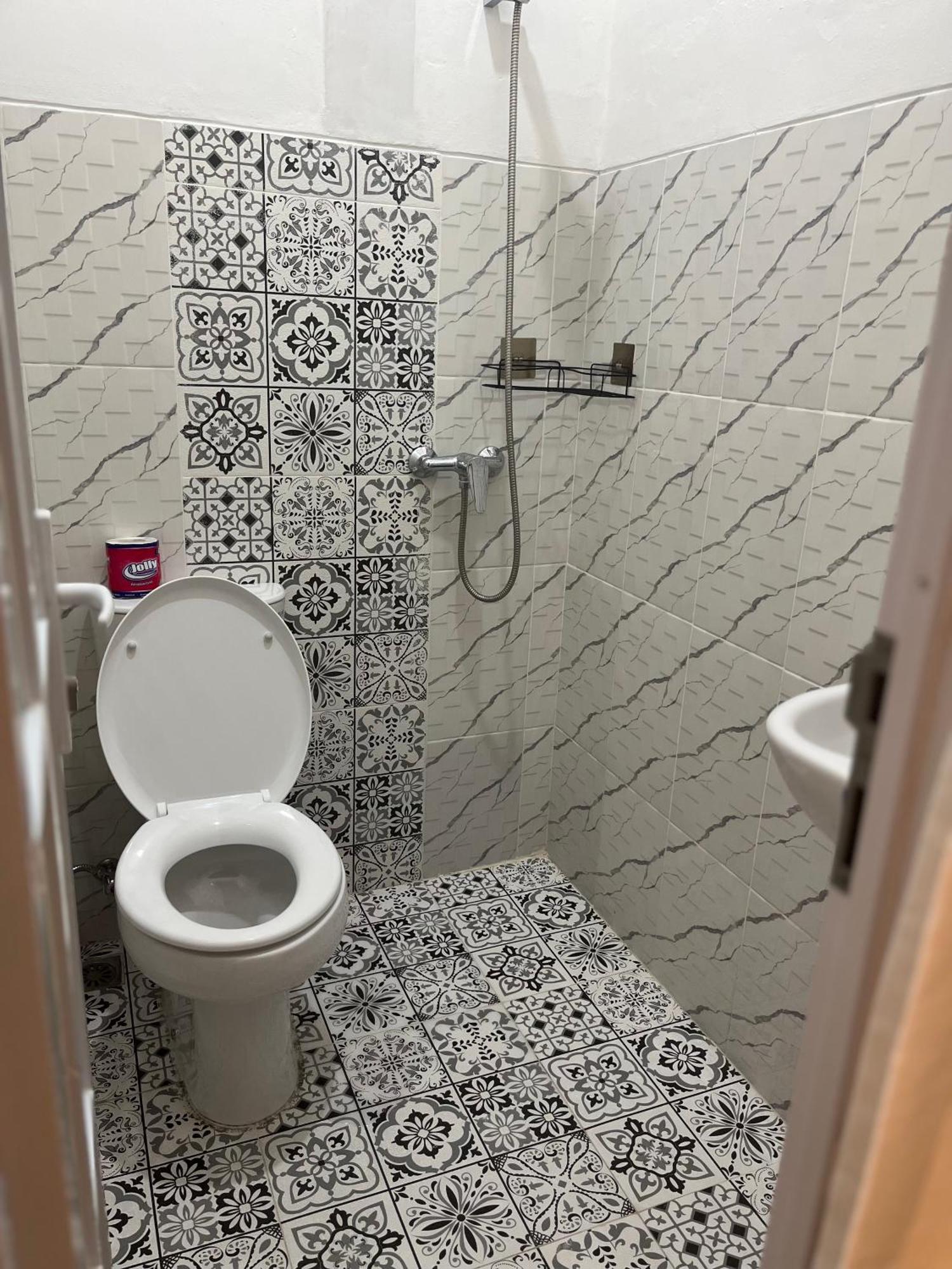 לינה וארוחת בוקר אובוד Lionk Bali House מראה חיצוני תמונה