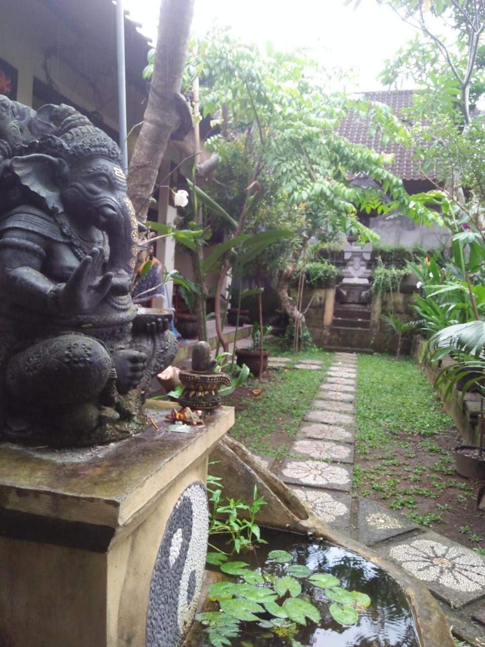 לינה וארוחת בוקר אובוד Lionk Bali House מראה חיצוני תמונה